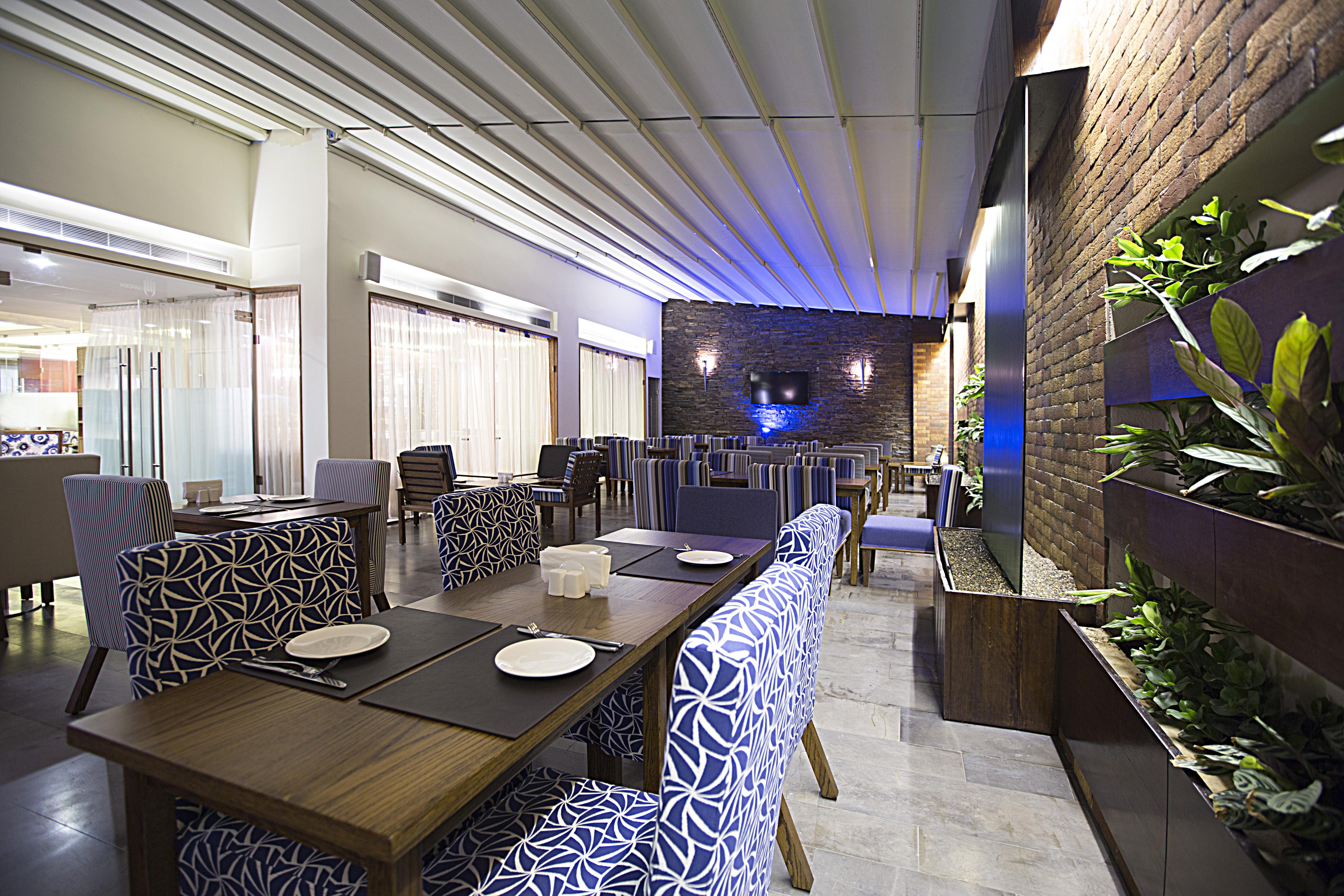 The J Hotel & Spa Бейрут Екстериор снимка