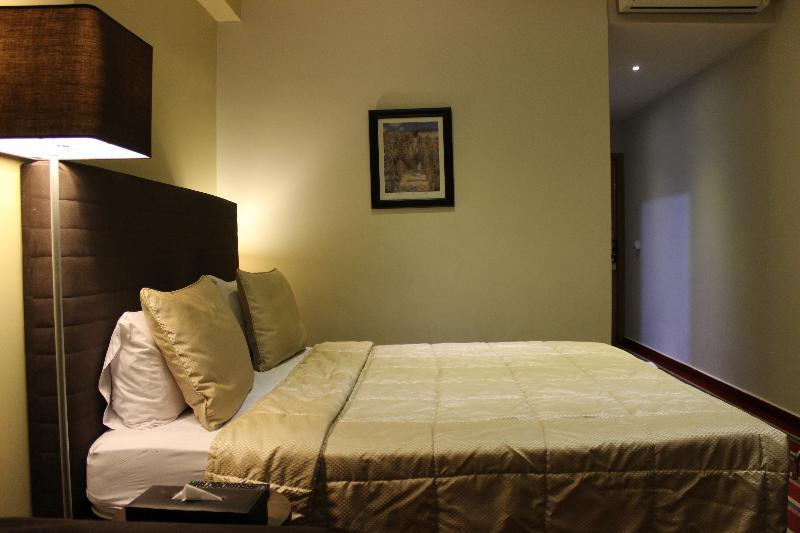 The J Hotel & Spa Бейрут Екстериор снимка