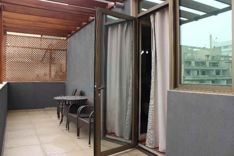 The J Hotel & Spa Бейрут Екстериор снимка
