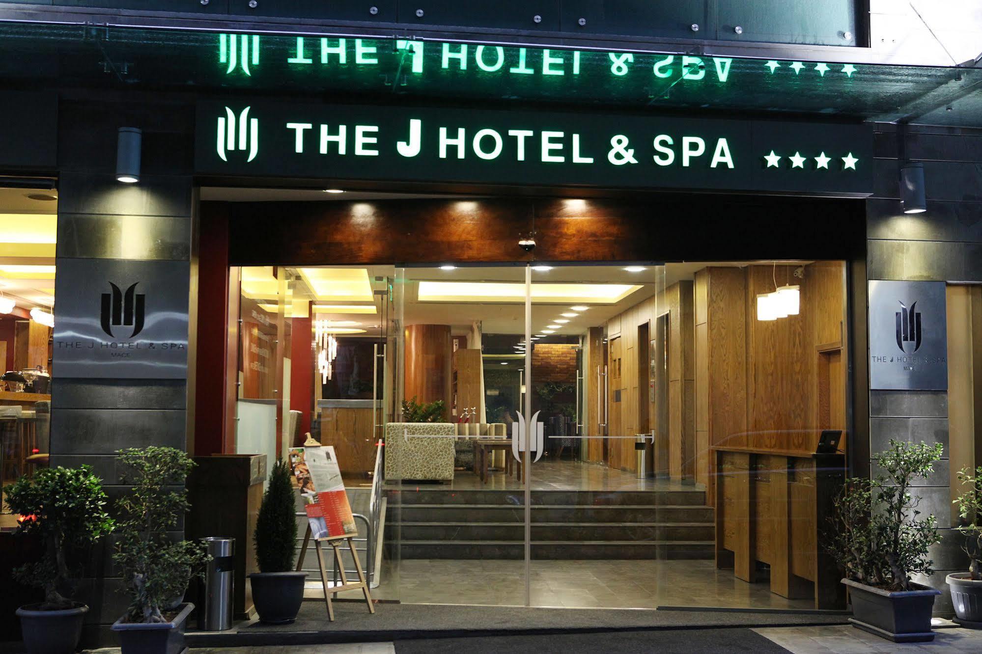 The J Hotel & Spa Бейрут Екстериор снимка