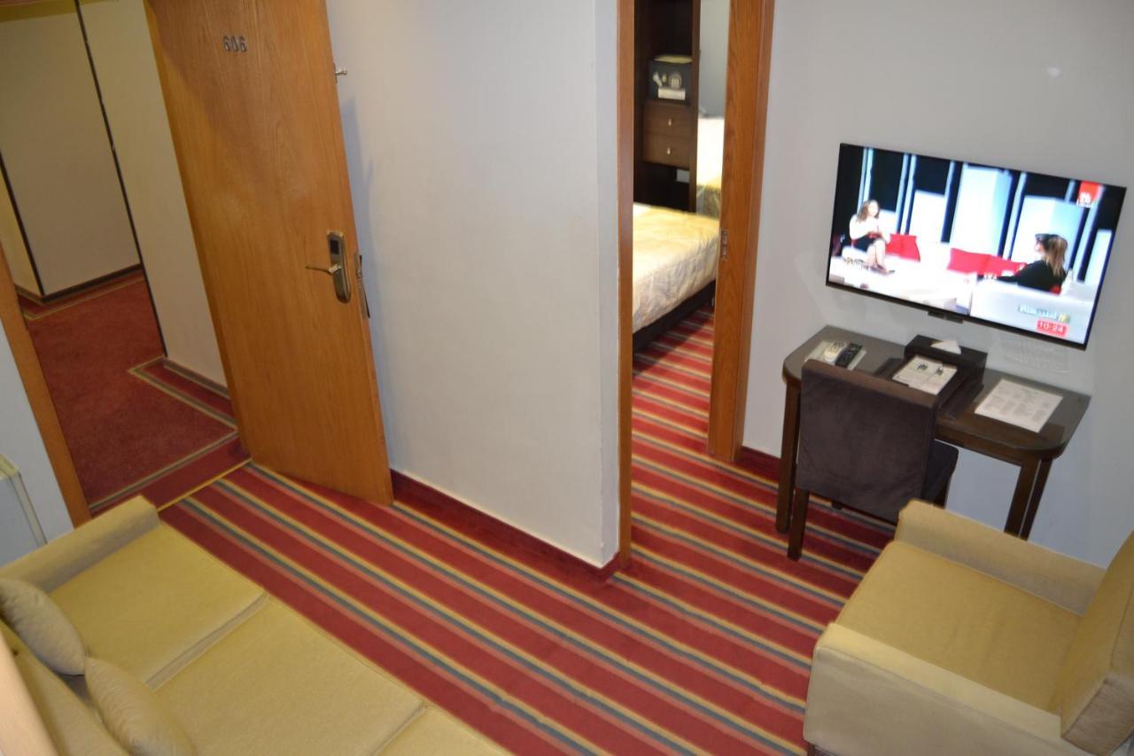 The J Hotel & Spa Бейрут Екстериор снимка