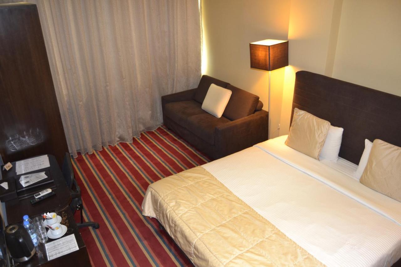 The J Hotel & Spa Бейрут Екстериор снимка