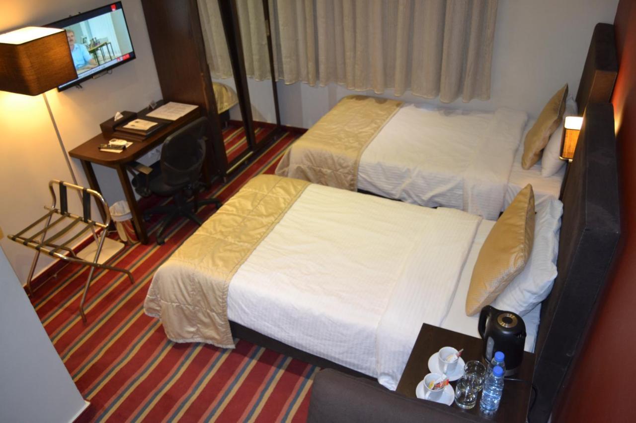 The J Hotel & Spa Бейрут Екстериор снимка